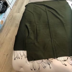 Green scarf with fringe